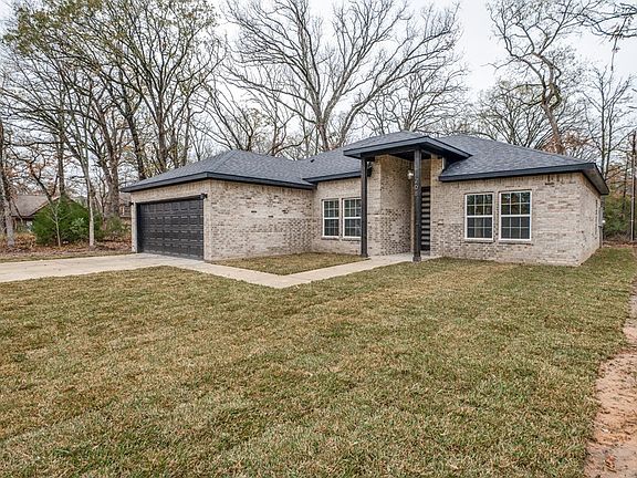 2nd image of 208 Parkside Dr