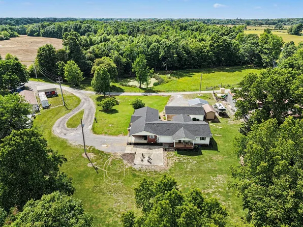524 Elm St, Smithville, TN 37166