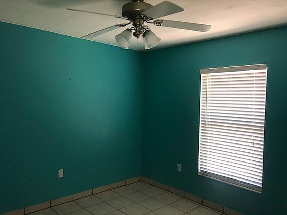 2nd image of 2130 Bonita Way S