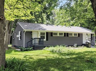 514 N Calhoun St, Tolono, IL 61880