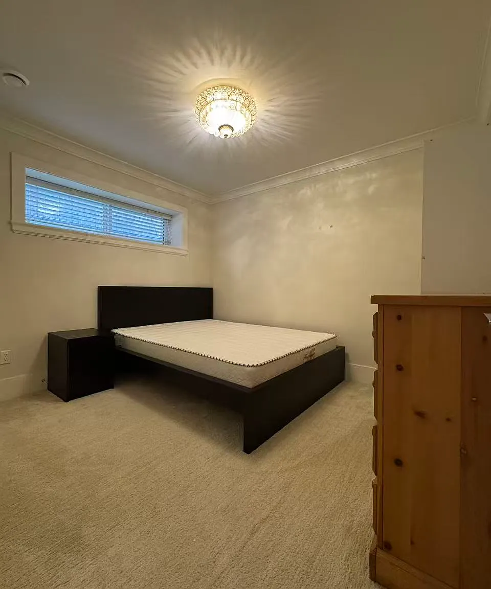 2 bed, 800 sqft, $2,500 — Photo 2