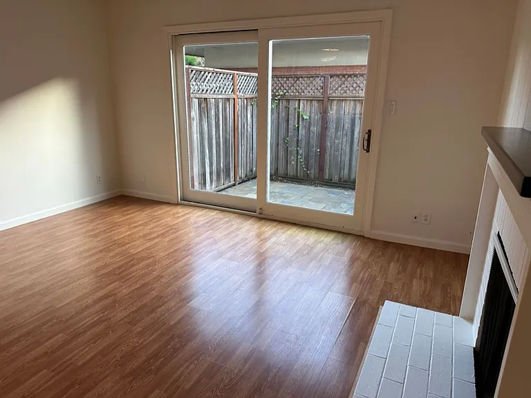 19 Pixley Ave — Photo 6