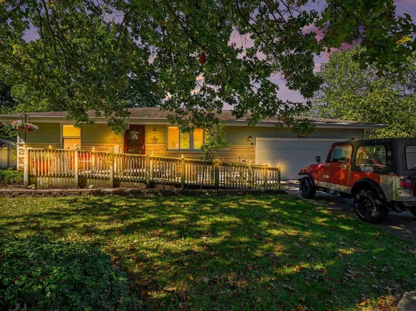 52579 Shellbark Ave, South Bend, IN 46628