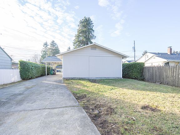 4th image of 13440 2nd Ave S