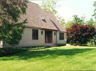 35 Maple St, Pepperell, MA 01463