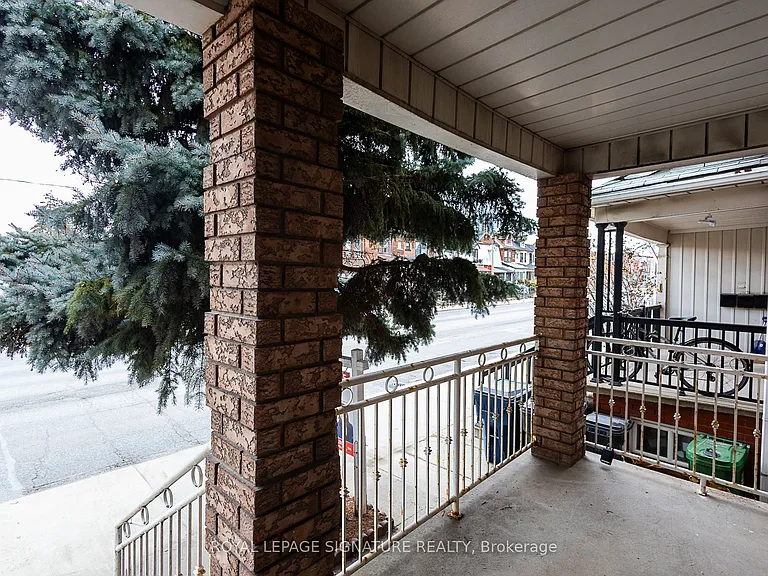 1149 Dufferin St #UPPER — Photo 12