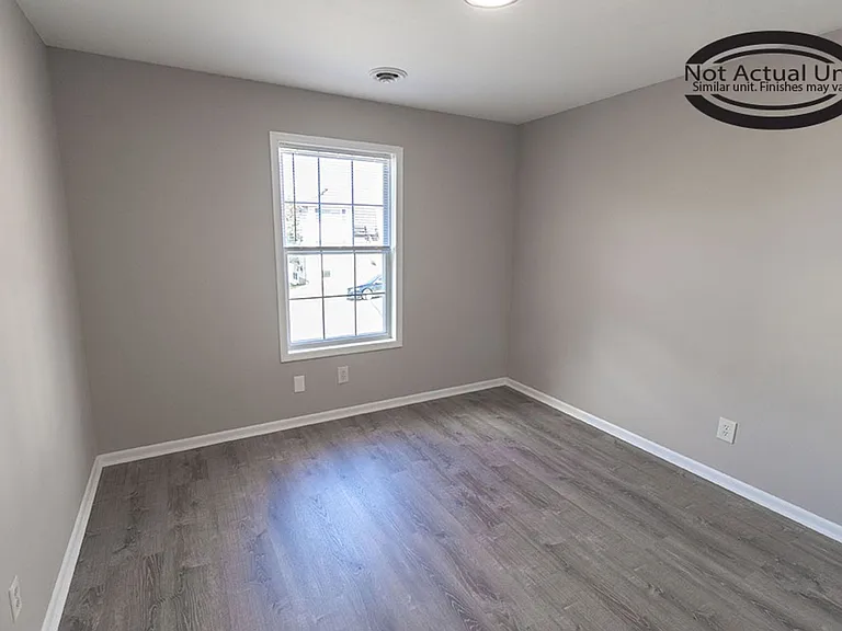 2932 Leeway Dr #D — Photo 13