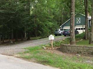 4 Roberts Rd, Amherst, NH 03031