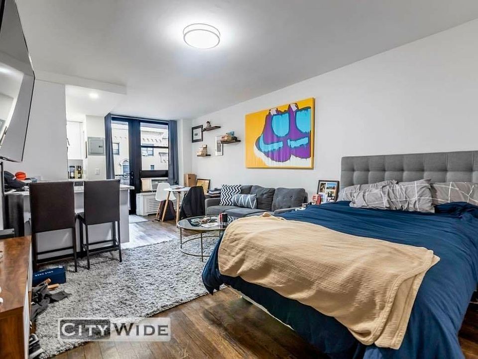 1st image of 165 E 35th St #7U