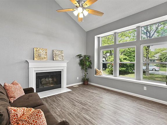 4th image of 6808 Parkwood Dr