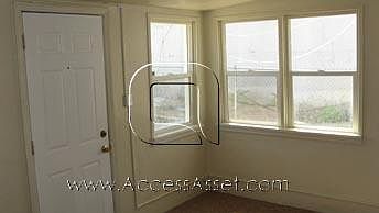 3rd image of 32988 Maiden Ln #1