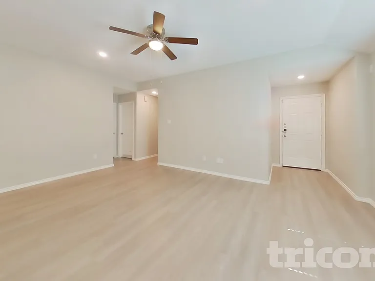 17552 Rosewood Manor Ln — Photo 2