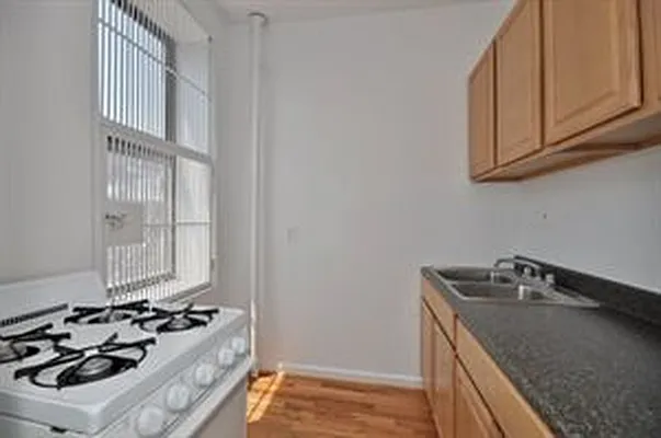 Rented by Douglas Elliman | media 10