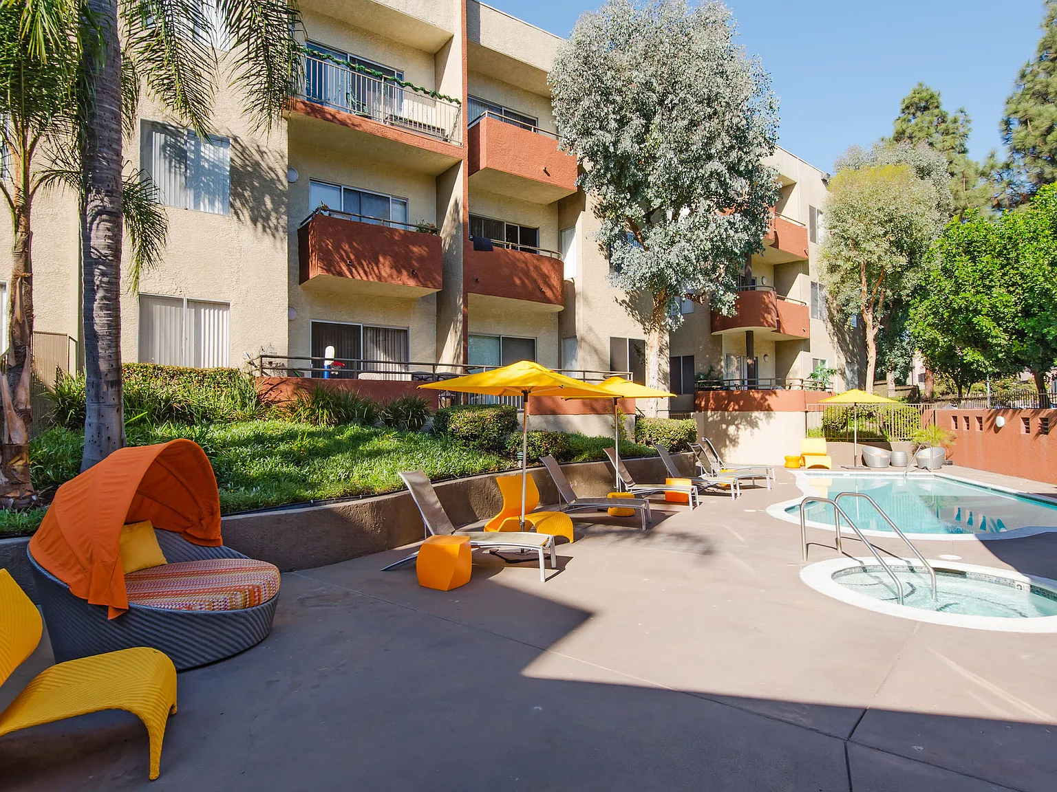 Glenoaks Gardens — Photo 4