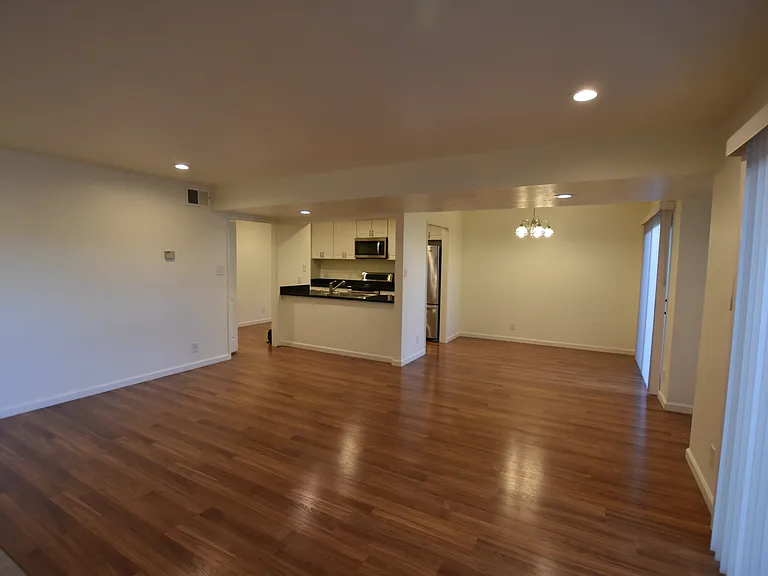 675 Sharon Park Dr #147 — Photo 8