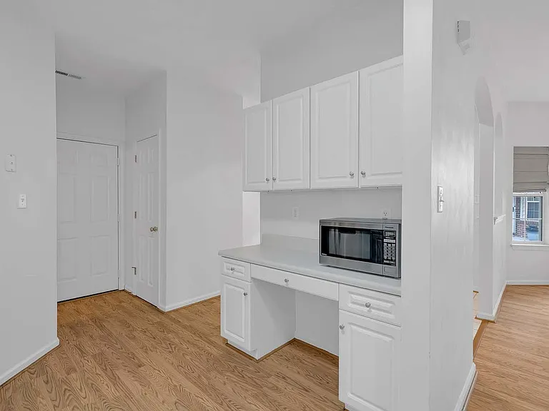 417 Belmont Cir — Photo 14