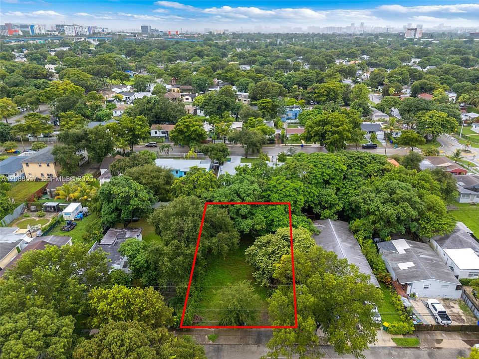 2nd image of 920 NW 51st St