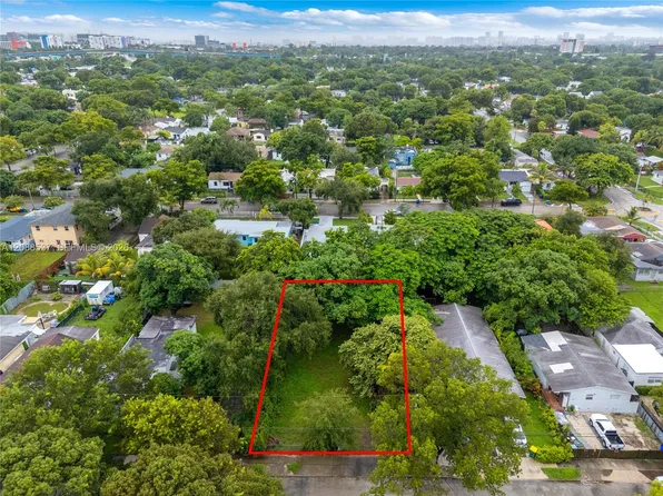 920 NW 51st St, Miami, FL 33127