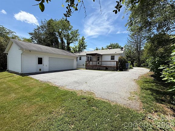 4th image of 17 N Pershing Rd