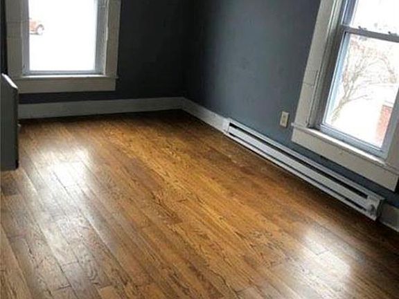 5th image of 417 W 2nd St