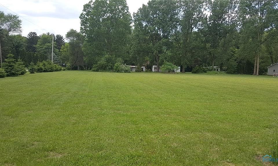 2nd image of 2552 S Berkey Southern Rd