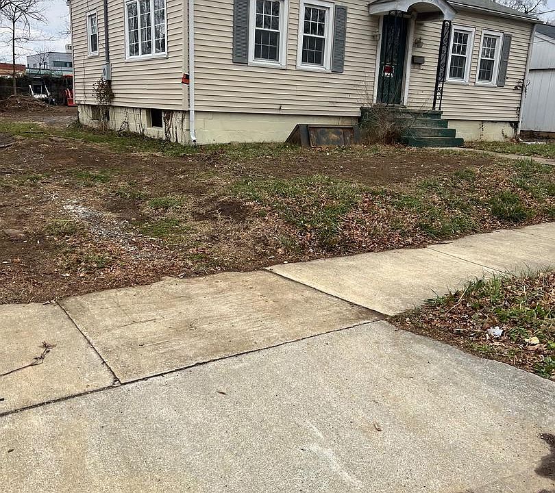 2nd image of 222 Liberty Ave
