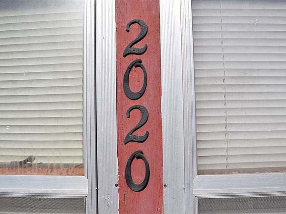 2nd image of 2020 E Oklahoma Ave