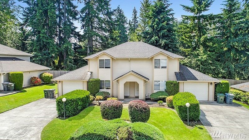 1st image of 9909 9911 148th St Ct E