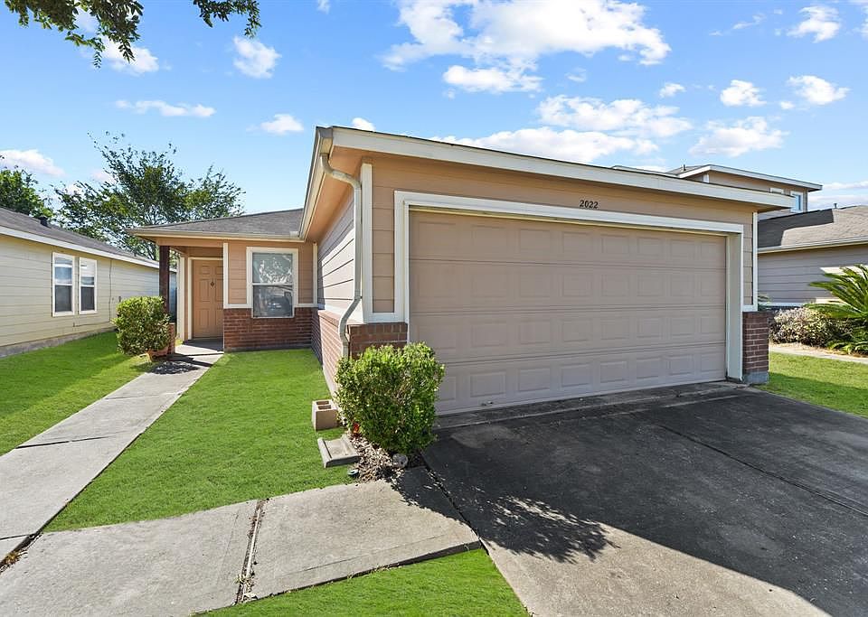 1st image of 2022 Adobe Stone Dr