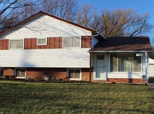724 Thornwood Blvd, Elyria, OH