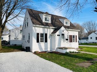 801 N 1st St, Kentland, IN