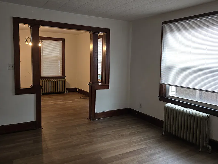 915 Coleman Ave — Photo 3