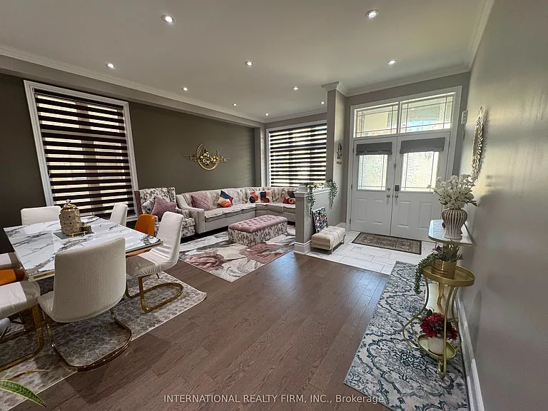 45 Daisy Meadow Cres — Photo 7
