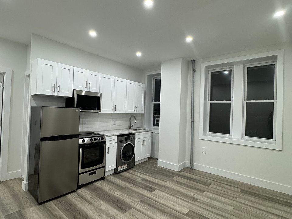 1st image of 436 Rogers Ave #1