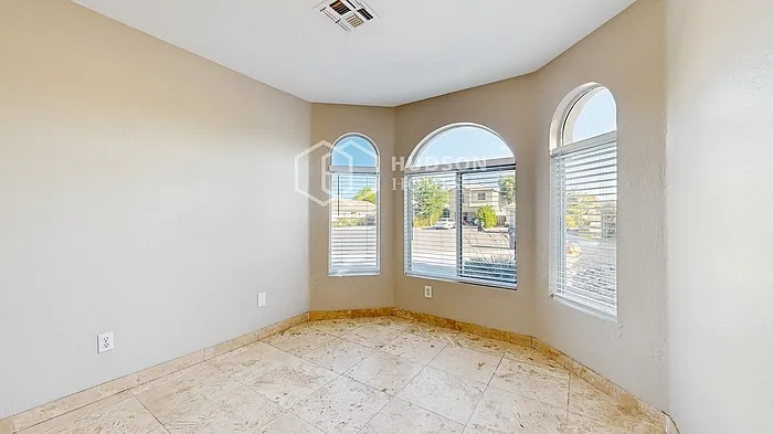 3259 E Kerry Ln — Photo 21