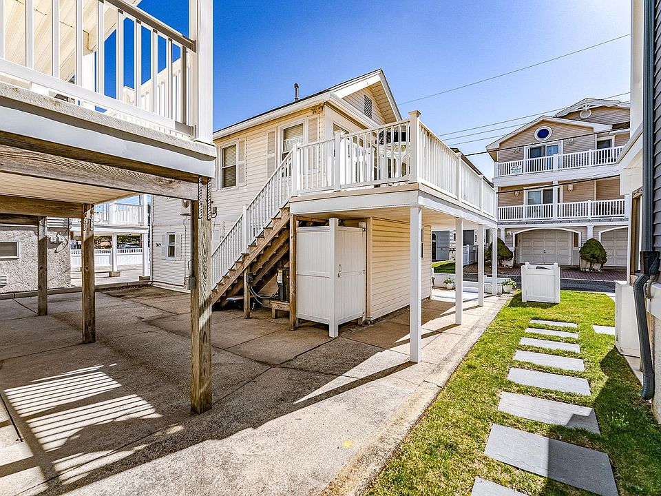 1st image of 3619 Central Ave #3