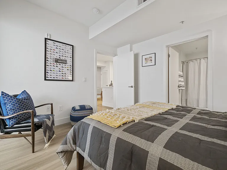 Living at NoHo — Photo 45