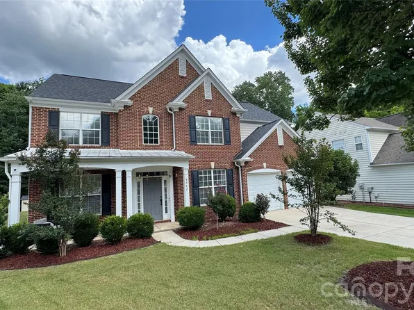 9542 Oswald Ln, Charlotte, NC 28277