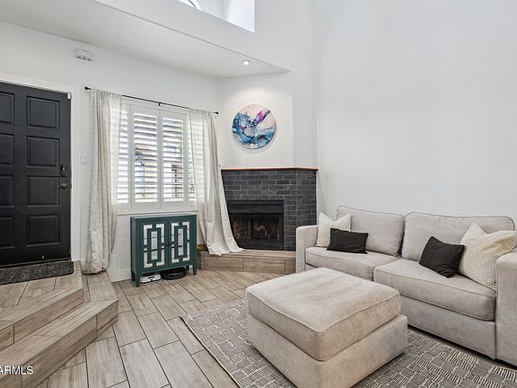 3rd image of 1025 E Highland Ave Unit 6