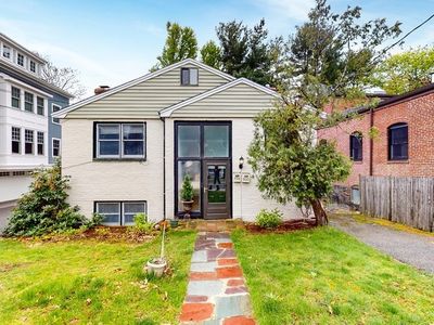 798 Heath St #798, Chestnut Hill, MA, 02467