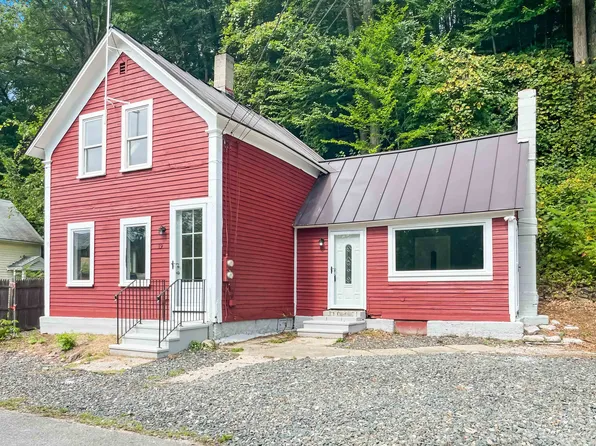 19 Howe Drive, Hinsdale, NH 03451