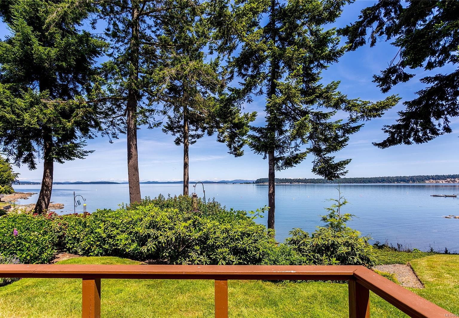 8025 Arthur Dr, Saanichton, BC V8M 1V4 MLS 947851 Zillow