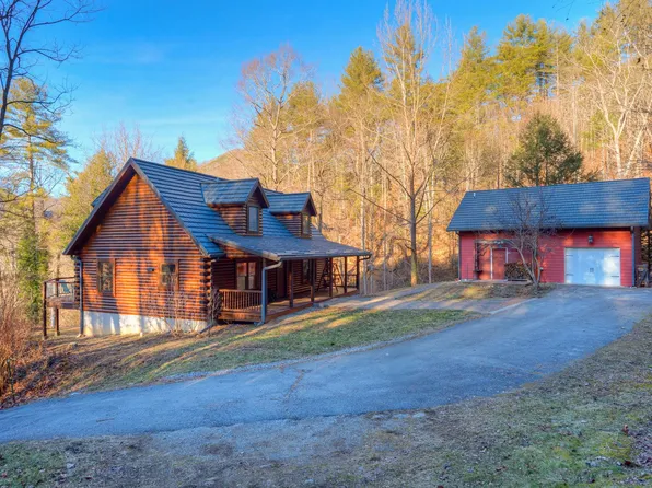 5285 Jewell Dr, Shawsville, VA 24162