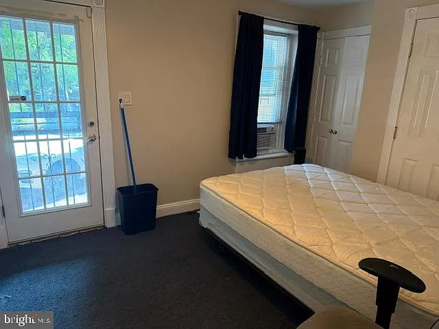 1 bed, 2044 sqft, $2,100 — Photo 3