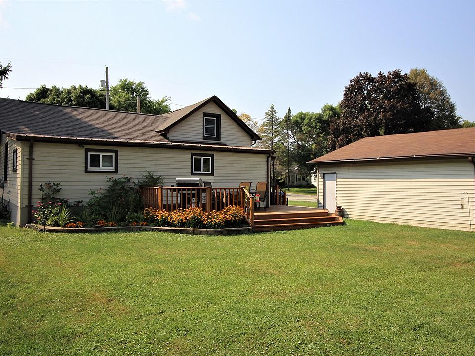 1st image of 1411 River Dr