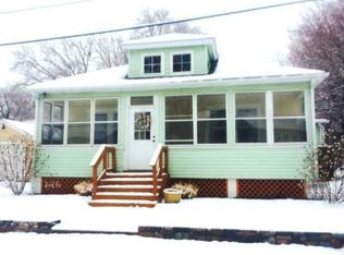 6 Ethel St, West Warwick, RI 02893