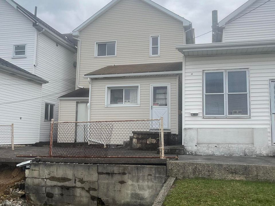 2nd image of 804 3rd Ave