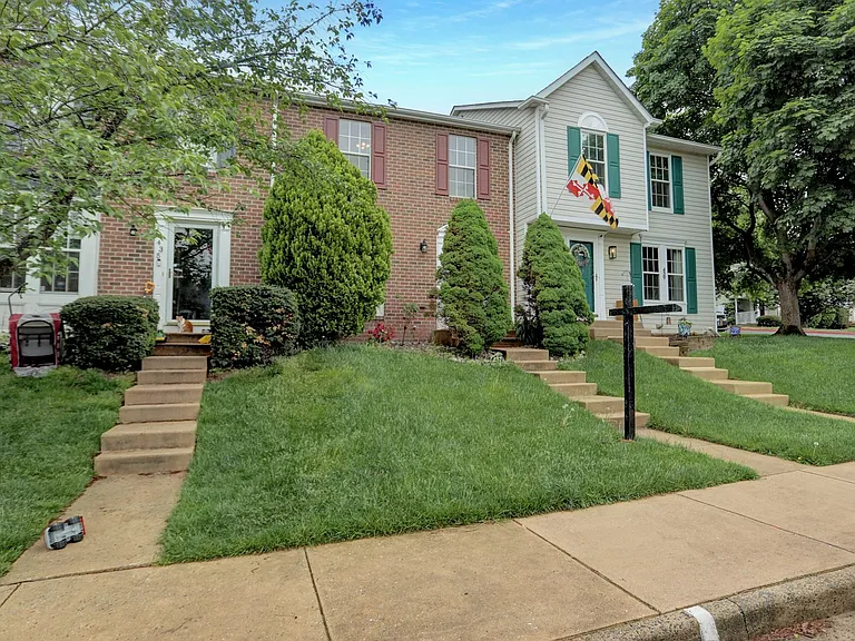 437 Ashton Ln — Photo 34