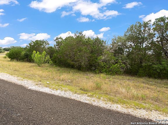 4th image of 300 County Road 2801 E