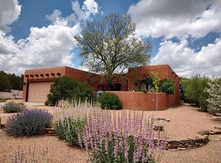 6478 Vooscane Ave, Cochiti Lake, NM 87083